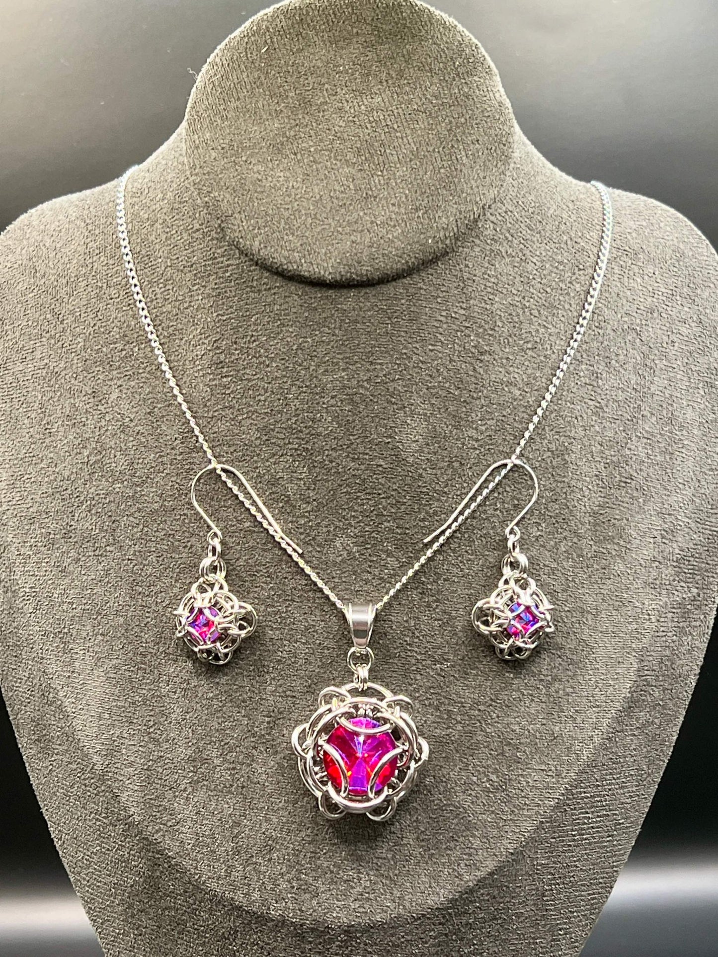 Petite Oriana & Regalo Set with Pendant and Earrings, Bright Pink Glass