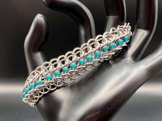 Glass Beaded Alligator Back Solid Stainless Steel Bracelet, Chainmaille, Stainless Steel Lobster Clasp, Adjustable 8.25-9.5" Long