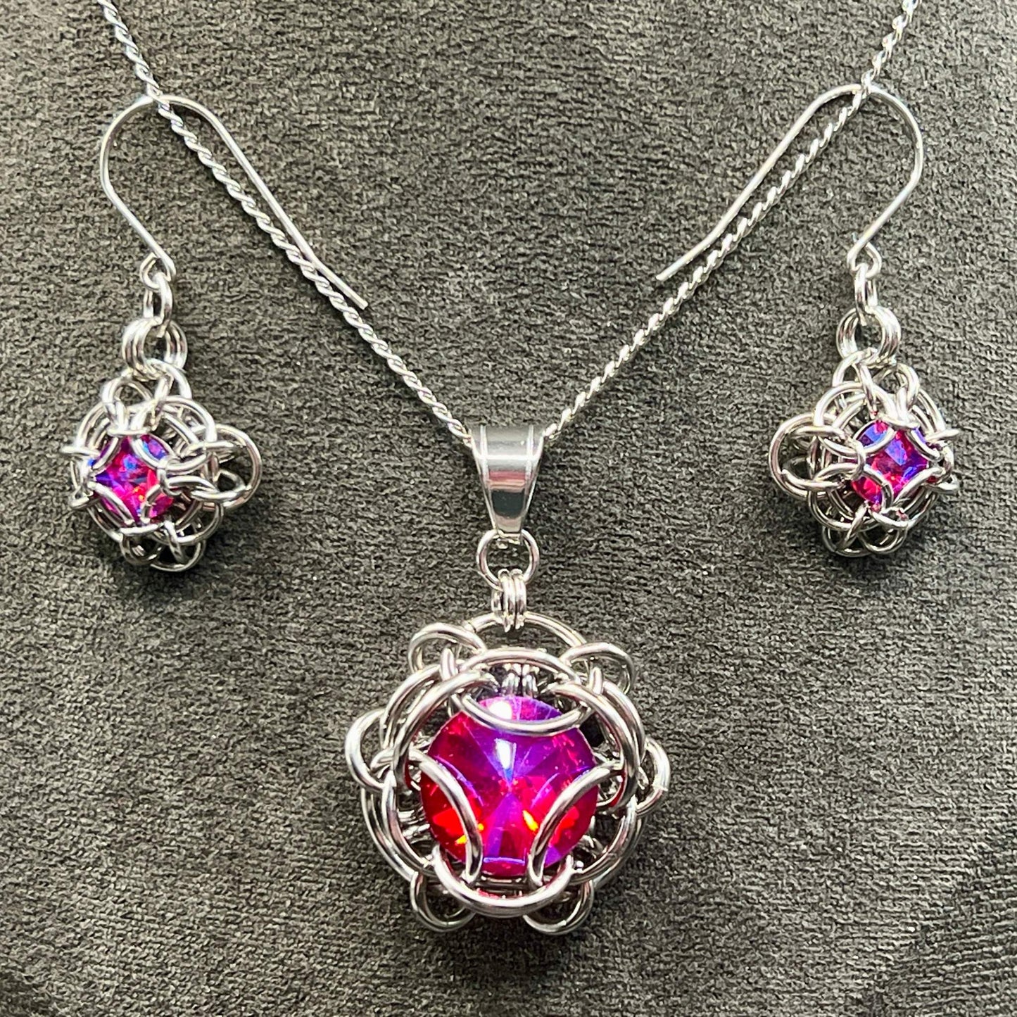 Petite Oriana & Regalo Set with Pendant and Earrings, Bright Pink Glass